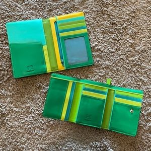 MyWalit Passport and Tri-Fold Wallet Set